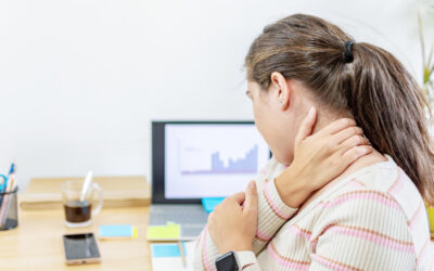 Cervical Spondylosis: Warning Signs You Should Know